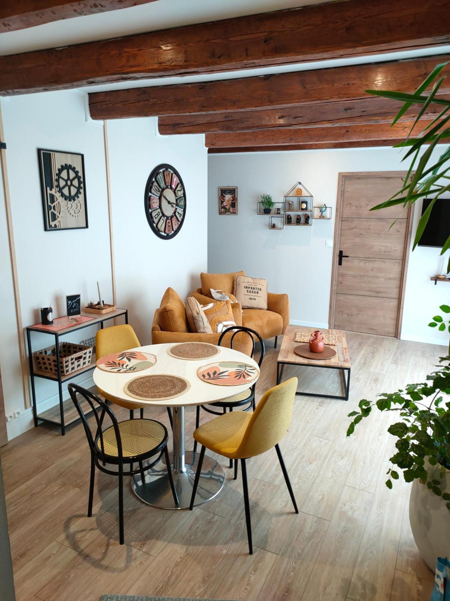 Le Ptit Atelier, Appartement Cosy A Champagnole Exterior foto